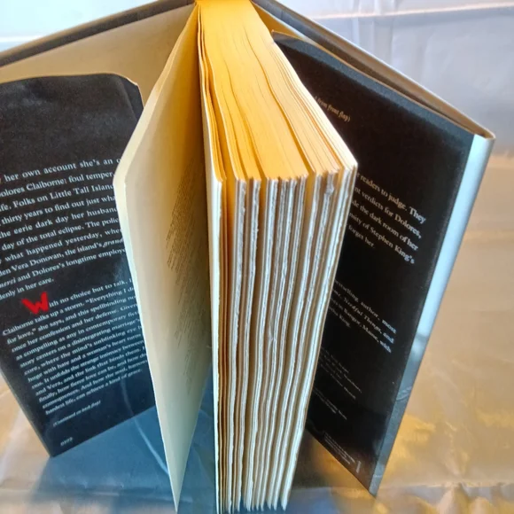 Stephen King Book - Picture 5 of 7